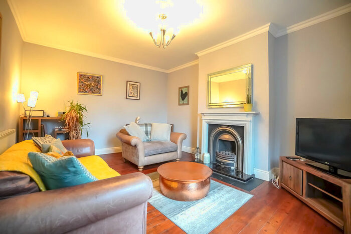 2 Bedroom Terraced House To Rent In Oakfield Terrace, Horsforth, Leeds, LS18