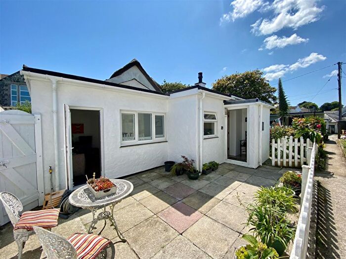 1 Bedroom Semi-Detached Bungalow For Sale In Unique Property, St Keverne, TR12