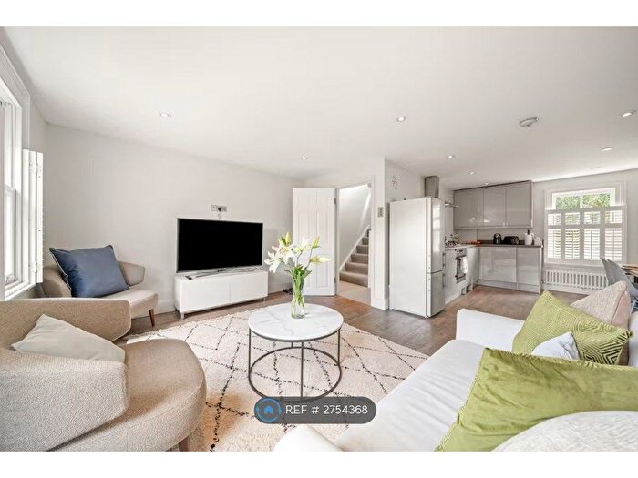 2 Bedroom Flat To Rent In Vauxhall Grove, London, SW8