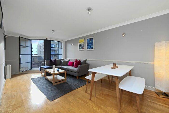1 Bedroom Flat To Rent In Curlew Street, London, SE1