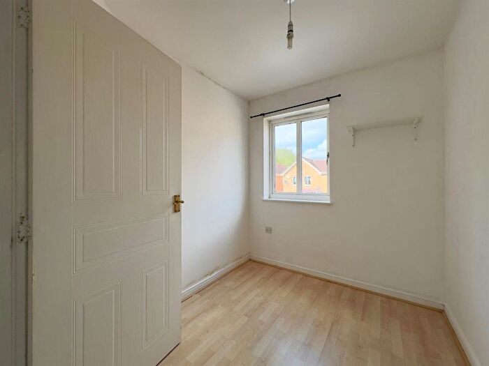 3 Bedroom End Of Terrace House For Sale In Kariba Close, Riverside, S41