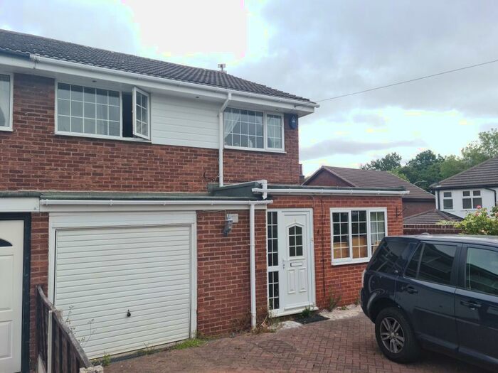 4 Bedroom House To Rent In Berwyn Drive, Wirral, CH61