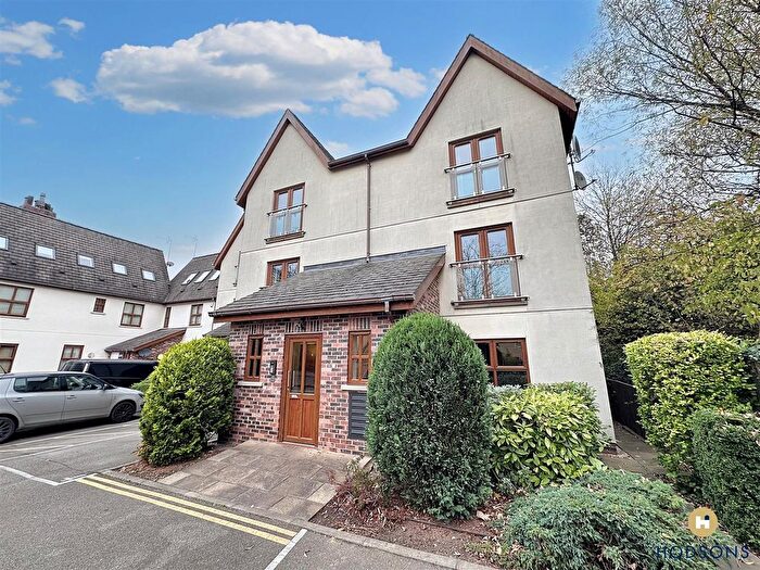 2 Bedroom Flat To Rent In Beech House, Whitwood Lane, WF10