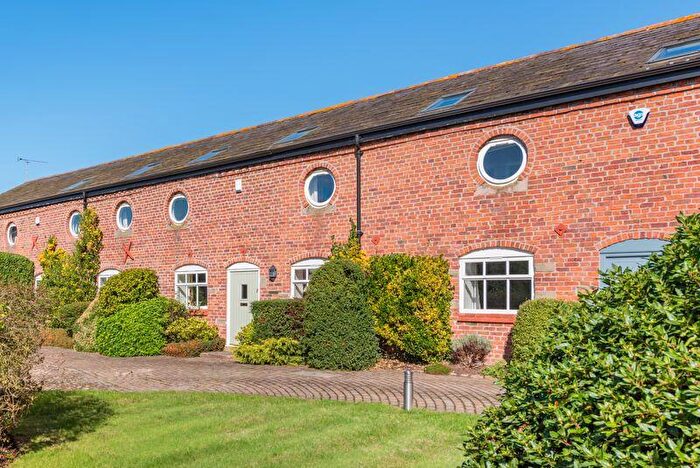 4 Bedroom Barn Conversion For Sale In Platts Lane, Nr Tarvin, Chester., CH3