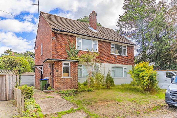 2 Bedroom Flat For Sale In Heath Road, Oxhey, Hertfordshire, WD19