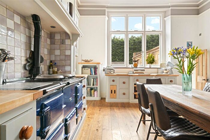 8 Bedroom Detached House For Sale In Staplestreet Road, Hernhill, Faversham, Kent, ME13