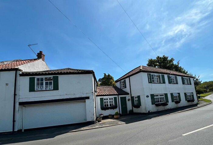 6 Bedroom Detached House For Sale In Hornsea Road, Atwick, Driffield, YO25