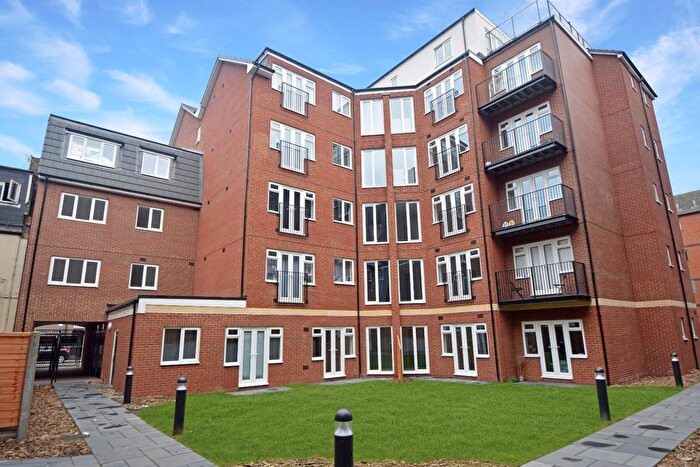 2 Bedroom Flat To Rent In The Elms, John Street, Luton, Bedfordshire, LU1