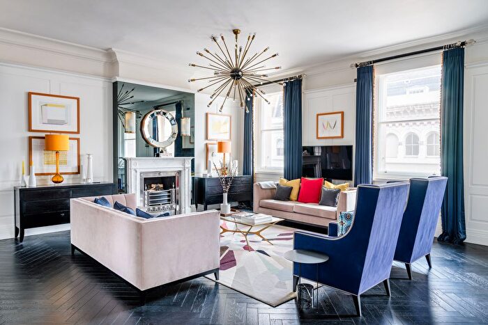 2 Bedroom Flat To Rent In Bedford Street, Covent Garden, WC2E