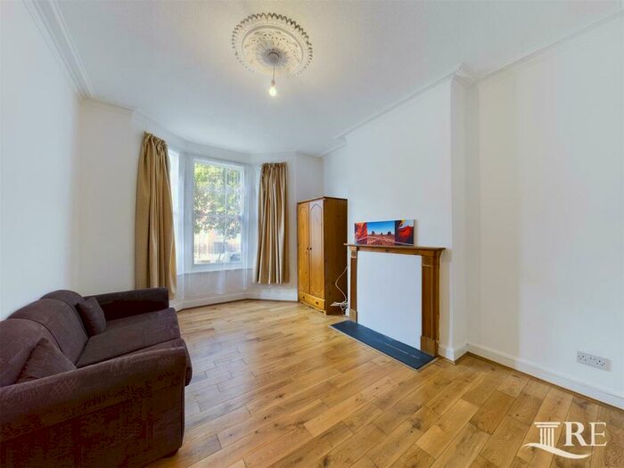 1 Bedroom Flat To Rent In Leopold Road, London, NW10