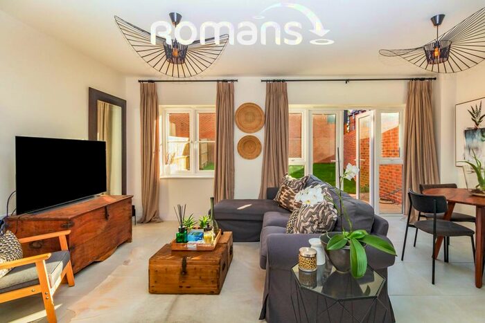 3 Bedroom Detached House To Rent In Field Maple Gardens, HP10