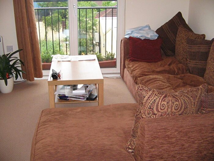 2 Bedroom Flat To Rent In Bedminster Parade, Bedminster, BS3