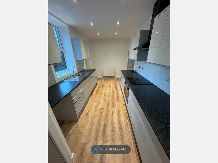 3 Bedroom Terraced House To Rent In Shepley Street, Lees, Oldham, OL4