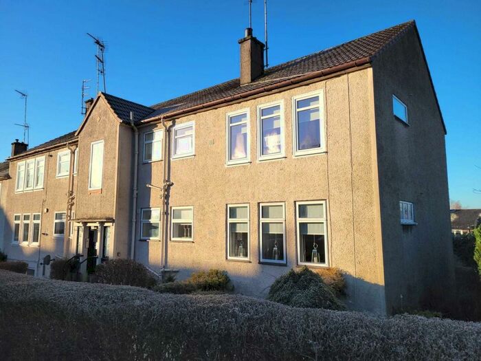 3 Bedroom Flat To Rent In Giffnock Park Avenue, Glasgow, G46