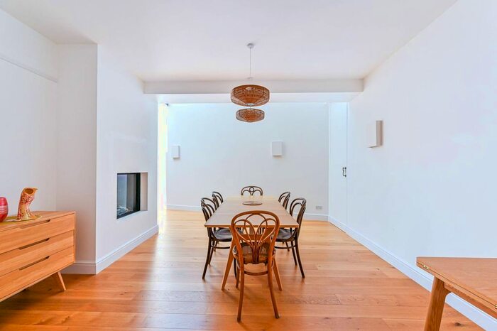 5 Bedroom Semi-Detached House To Rent In Braemar Avenue, Southfields, London, SW19