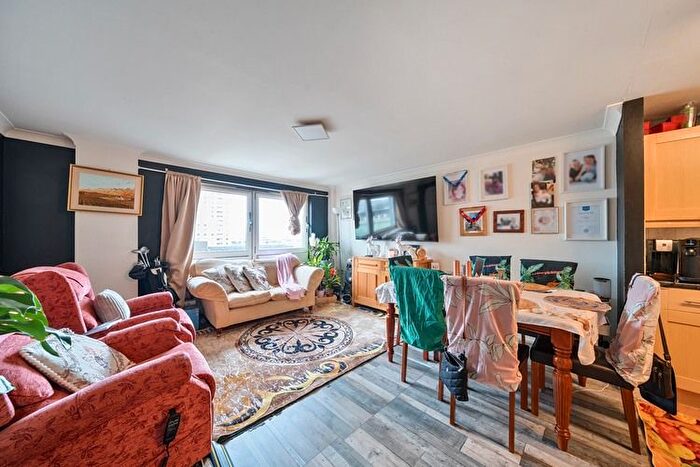 2 Bedroom Flat For Sale In Methven Court, Edmonton, London, N9