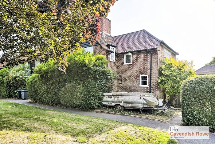 3 Bedroom Property For Sale In Orange Hill Road, Edgware, HA8