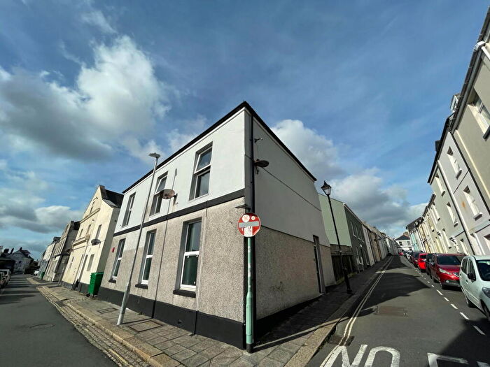 6 Bedroom Detached House For Sale In Wellington Street & Armada Street, PL4