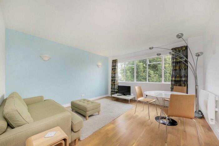 2 Bedroom Flat To Rent In Streatham Hill, London, SW2