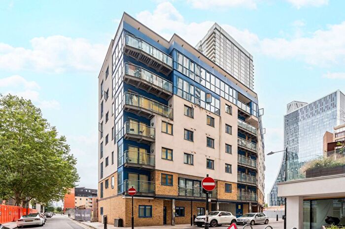 2 Bedroom Flat For Sale In Cuba Street, Canary Wharf, London, E14