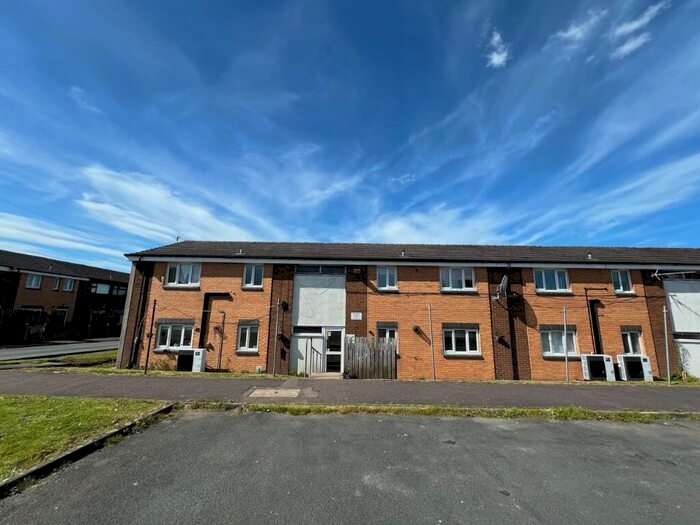 1 Bedroom Apartment To Rent In Fall Spring Gardens, Stainland, Halifax, HX4