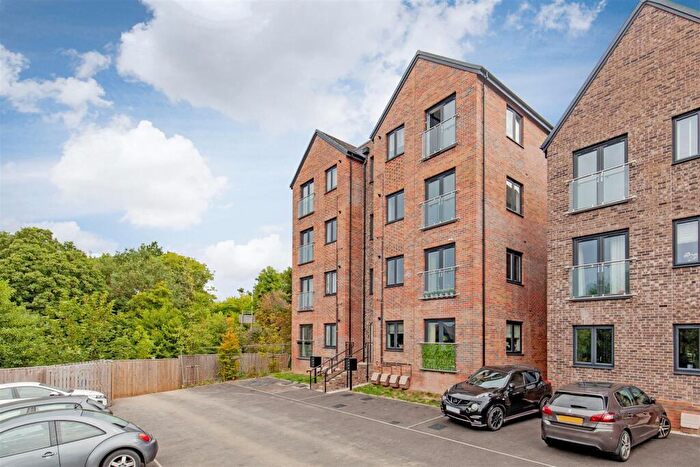 2 Bedroom Apartment For Sale In Laver Drive, Tapton, Chesterfield, S41