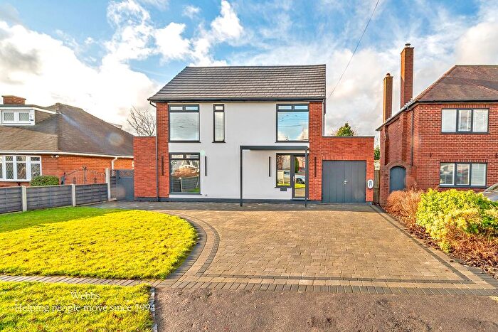 4 Bedroom Detached House For Sale In Longford Road, Cannock, WS11
