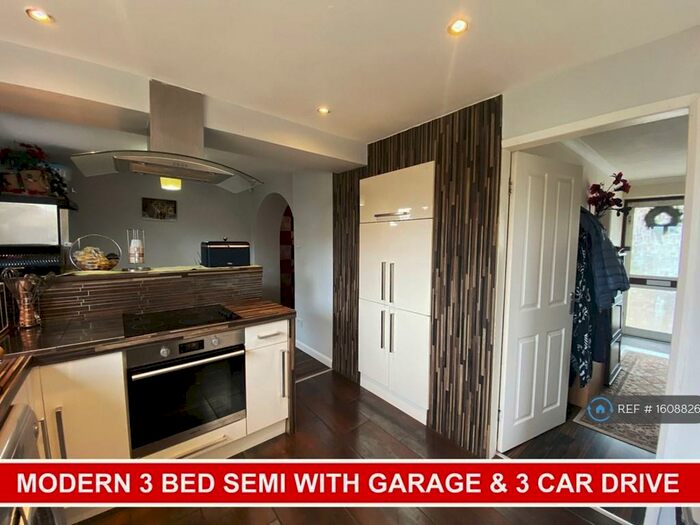 3 Bedroom Semi-Detached House To Rent In Penryn Drive, Wigston, LE18