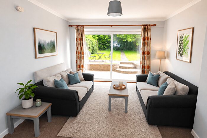 5 Bedroom House To Rent In North Devon Road, BS16