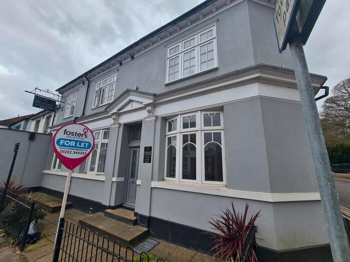 1 Bedroom Flat To Rent In Grosvenor Road, Aldershot, GU11