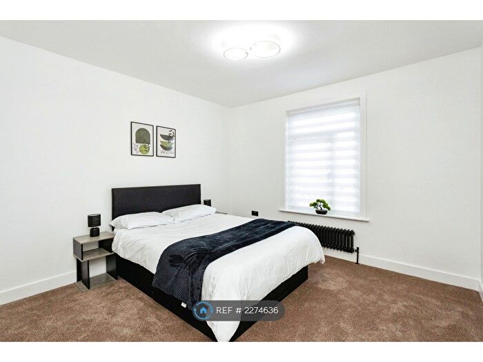 4 Bedroom Semi-Detached House To Rent In St. Marys Road, Tonbridge, TN9