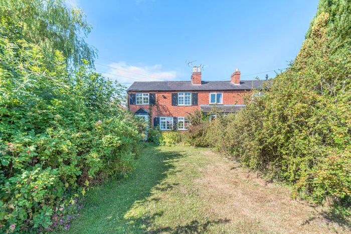 3 Bedroom Cottage For Sale In The Ridgeway, Astwood Bank, Redditch, B96