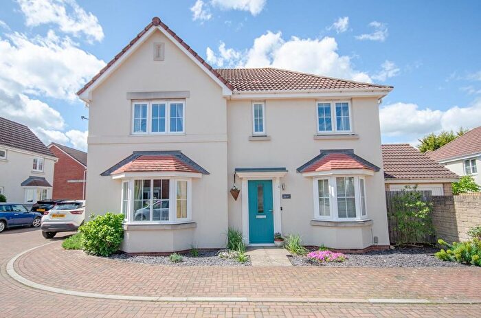 4 Bedroom Detached House For Sale In Mayflower Court, Staple Hill, Bristol, BS16