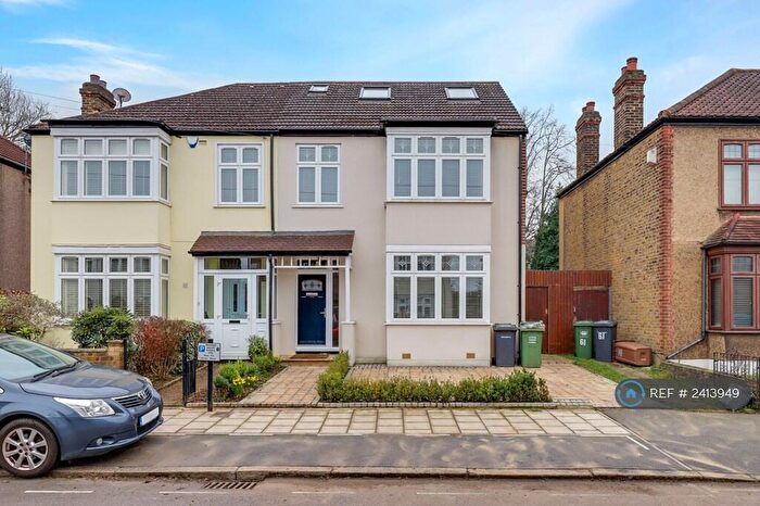 4 Bedroom Semi-Detached House To Rent In Dallinger Road, London, SE12