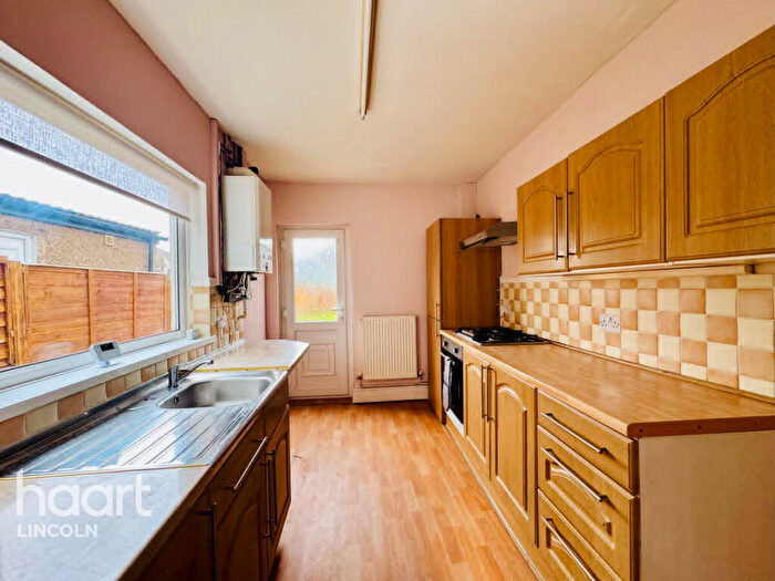 2 Bedroom Terraced House To Rent In Convamore Road, Grimsby, DN32