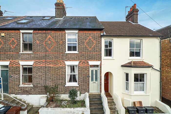 3 Bedroom Terraced House For Sale In Albion Road, St Albans, AL1