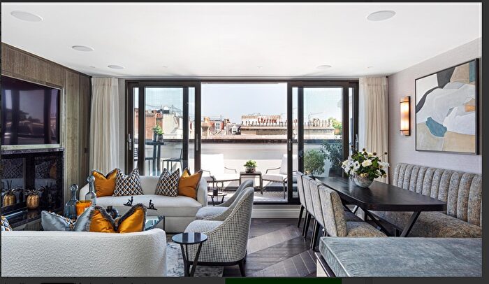 3 Bedroom Flat To Rent In Prince Of Wales Terrace, London, W8