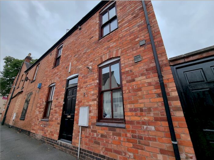 3 Bedroom Town House To Rent In A Willes Road, Leamington Spa, CV31