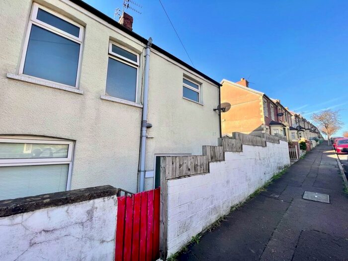 2 Bedroom House To Rent In St. Marys Avenue, Barry, CF63