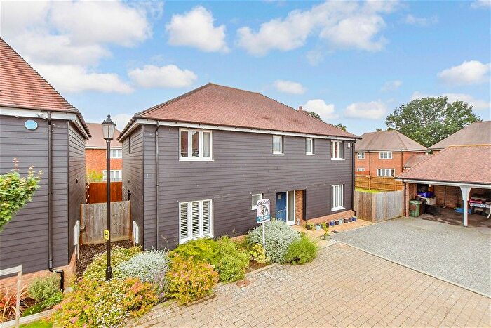5 Bedroom Detached House For Sale In Artisan Road, Headcorn, Kent, TN27