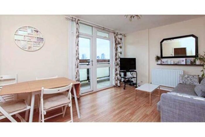 1 Bedroom Flat To Rent In Dickens Estate, London, SE16