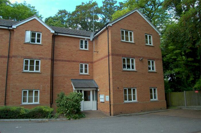 1 Bedroom Flat To Rent In Grove Mill Court, Grove Road, Hitchin, SG4
