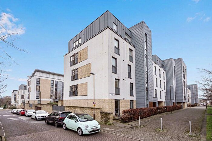 2 Bedroom Flat For Sale In / Kimmerghame Path, Fettes, Edinburgh, EH4