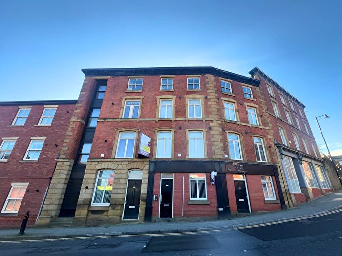 2 Bedroom House To Rent In St Marys Court, Millgate, Stockport, SK1