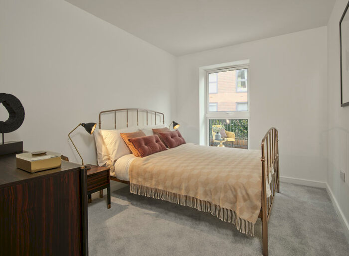 2 Bedroom Apartment For Sale In St James' Park Off St James' Way
