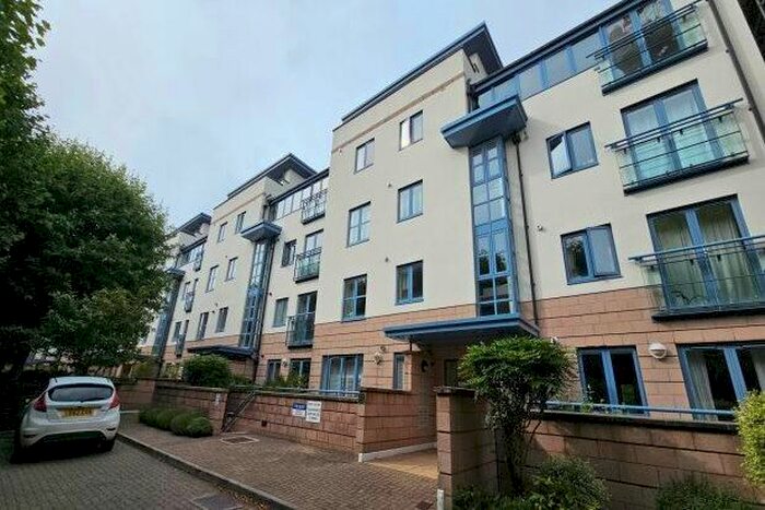 2 Bedroom Flat To Rent In Cumberland Road, Bristol, BS1