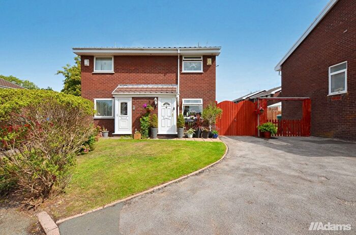 2 Bedroom Semi-Detached House For Sale In Arndale, Beechwood, WA7