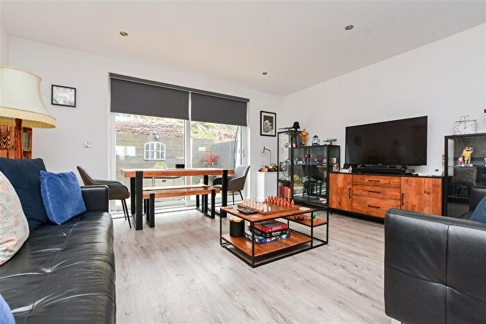 3 Bedroom Town House For Sale In Millers Hill, Ramsgate, Kent, CT11