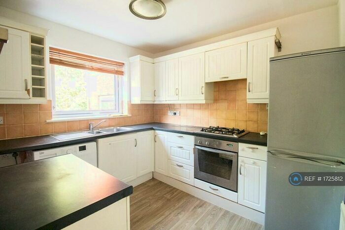 2 Bedroom Flat To Rent In Norfolk Walk, Leicester, LE3