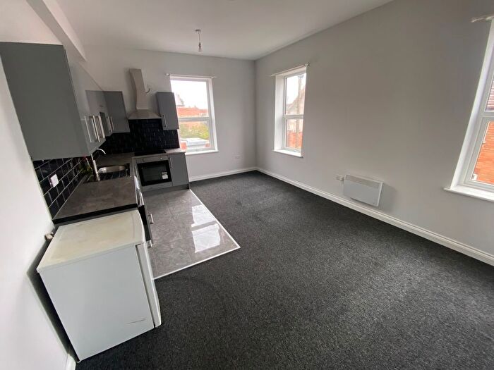 1 Bedroom Flat To Rent In Cyprus Road, Leicester, Leicestershire, LE2